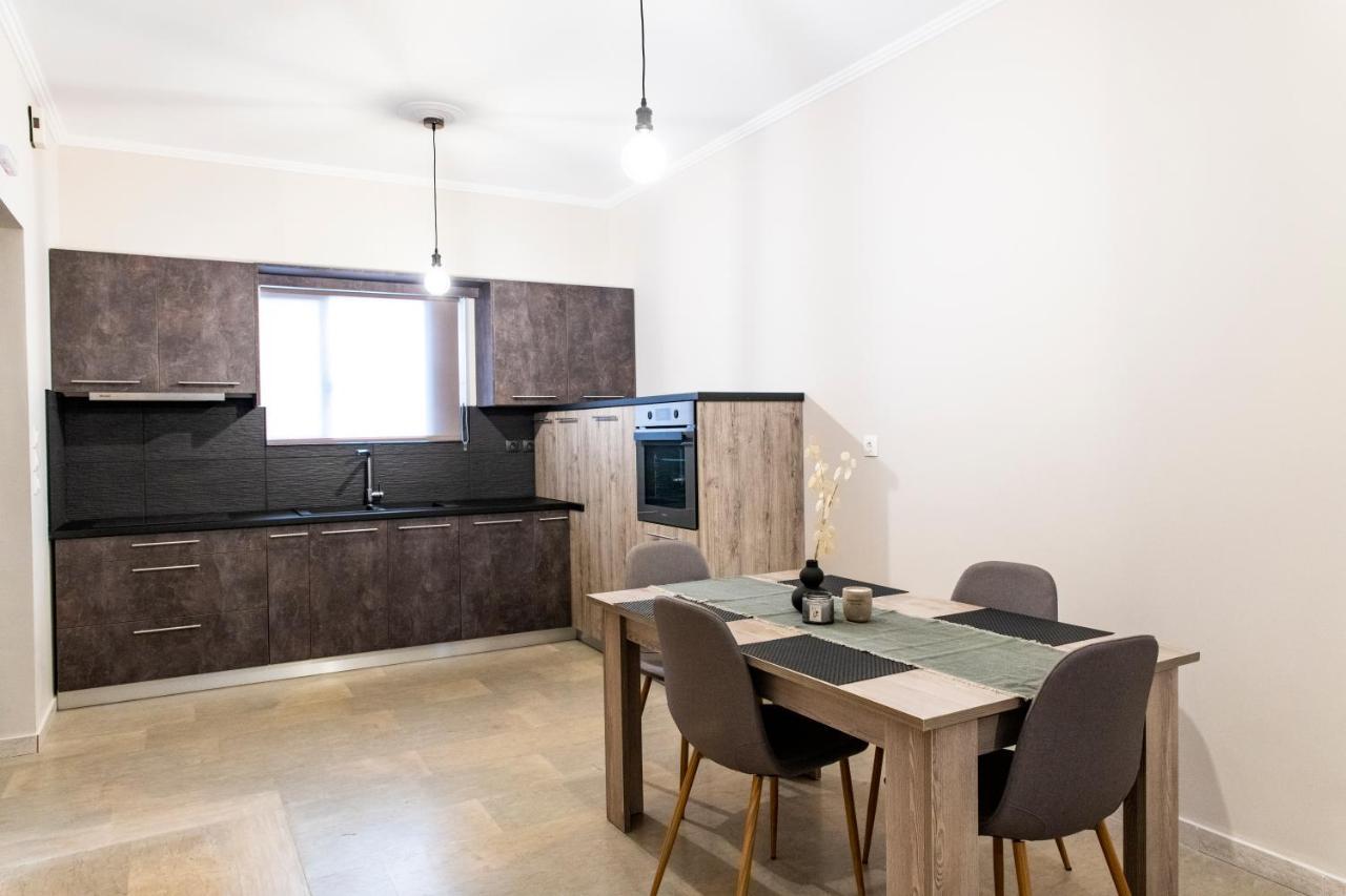 Walnut Home Apartment Near Ancient Olympia Kréstena Exterior foto