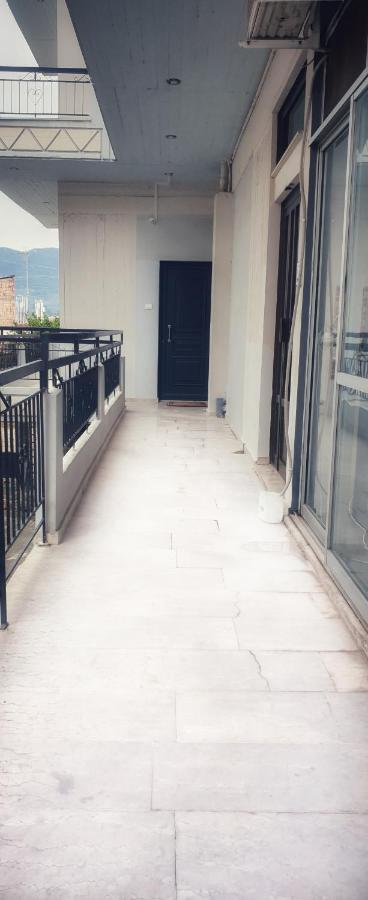Walnut Home Apartment Near Ancient Olympia Kréstena Exterior foto